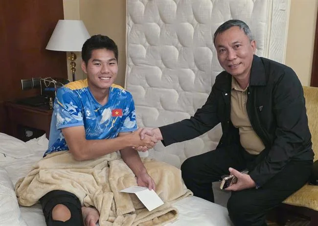 Minh họa cookie và cách chúng hoạt động trên thiết bị của người dùng, liên quan đến bảo mật dữ liệu của 77 ball apk
